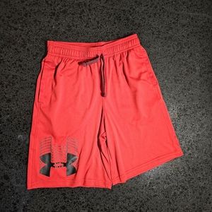 Under Armour Red Heatgear Shorts Youth Medium.